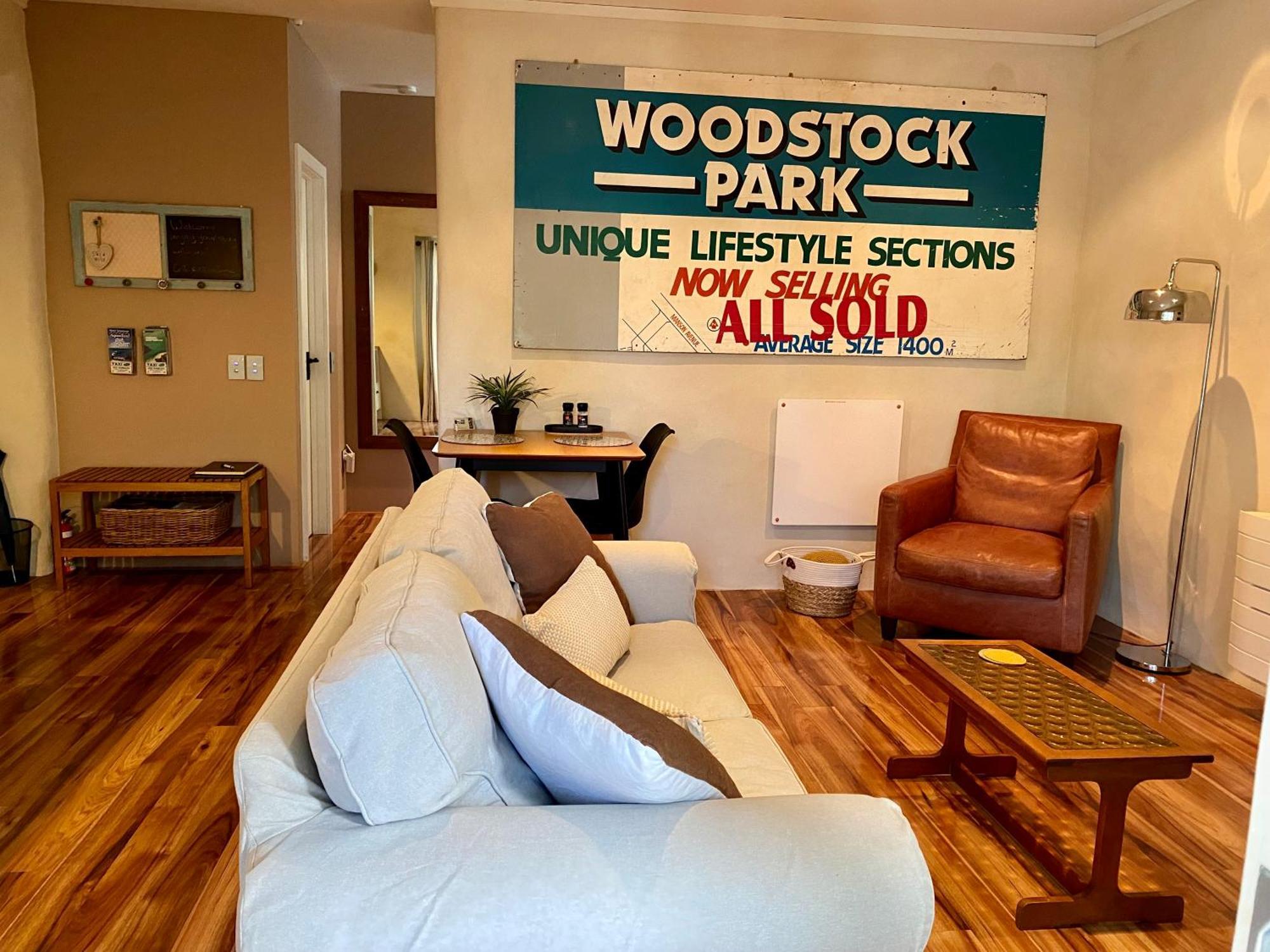 Woodstock Suite Nelson Exterior photo